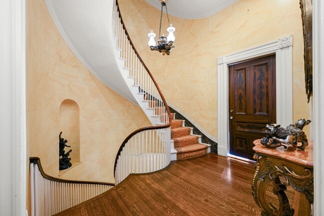 Building Photo - 59 Mt Vernon St