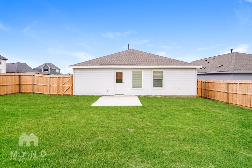 Building Photo - 2636 Mistwood Dr