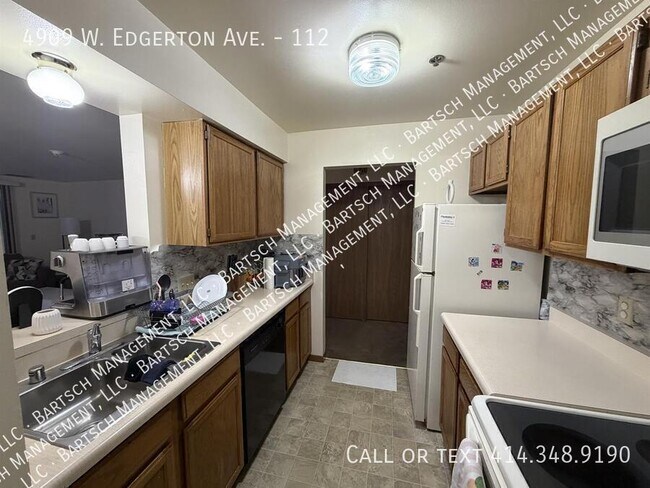 Building Photo - 4909 W Edgerton Ave