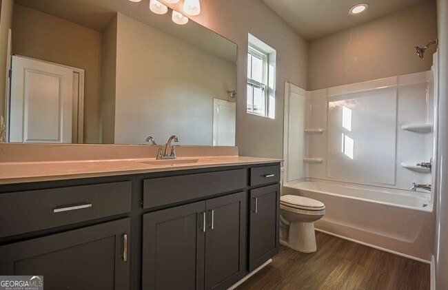 Building Photo - 104 Black Gum