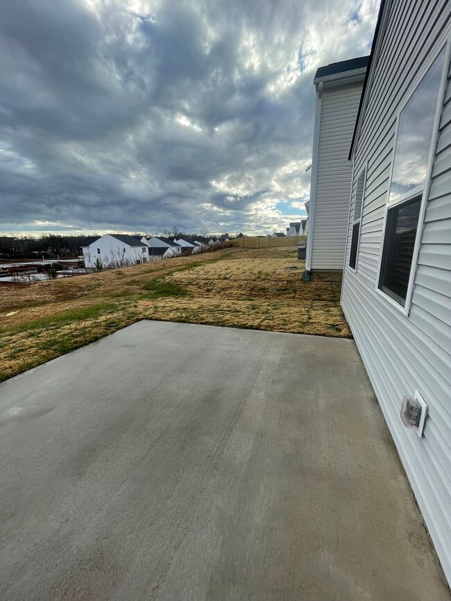 Building Photo - 4 Bedroom 2.5 Bath Home in Boiling Springs