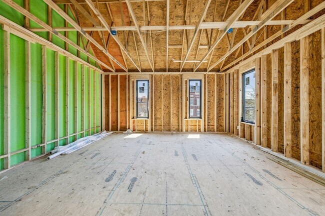 Building Photo - 3135 Parthenon Ave