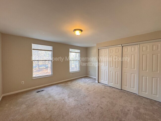 Building Photo - 104 Benedict Ln