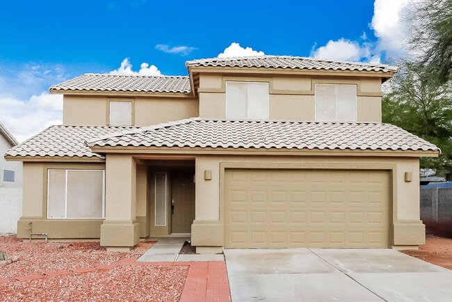 Building Photo - 1102 W Behrend Dr