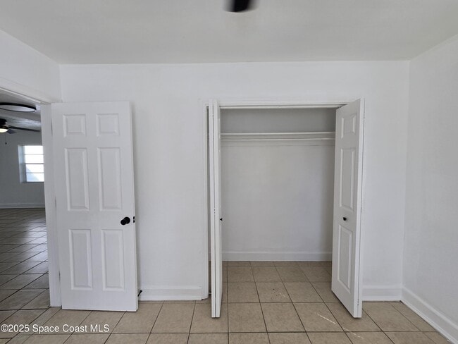 Building Photo - 513 N Georgia Ave