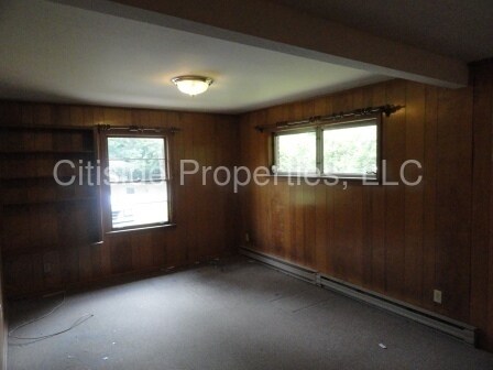 Building Photo - 950 Homewood Ct