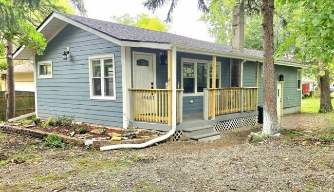 Primary Photo - 15407 Kenton Ave