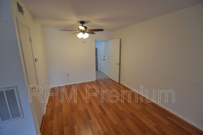 Building Photo - 1755 College Dr