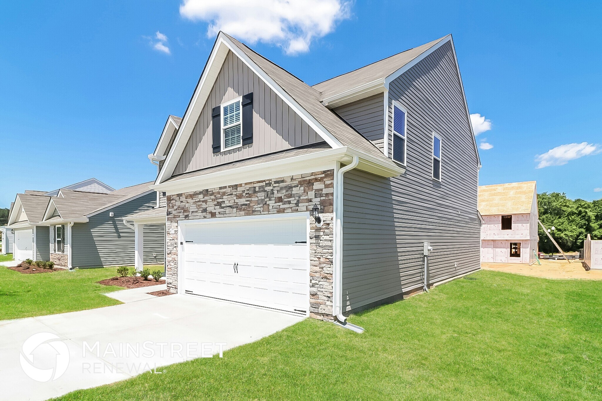 Building Photo - 413 Brisk Dr