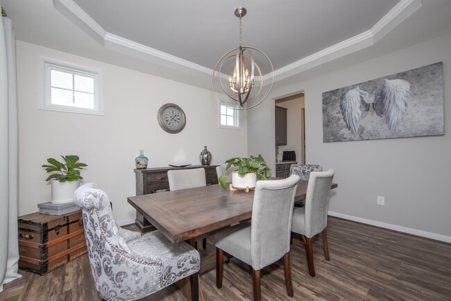 Building Photo - Luxury 5 Bedrooms 3 Full Baths 2 Car Garage