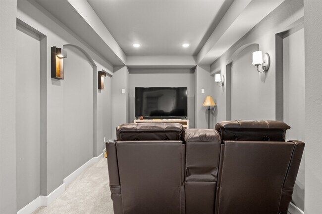Building Photo - 3017 Broadhaven Dr