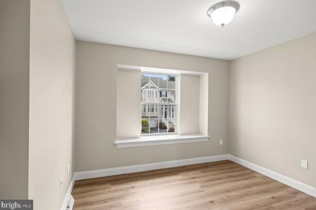 Building Photo - 777 Oak Leaf Ln