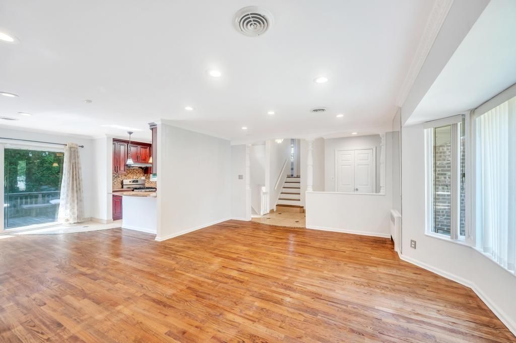 Building Photo - 51 Bellwood Dr