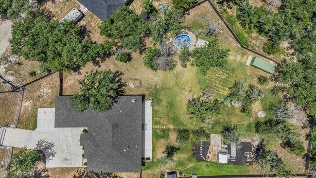 Building Photo - 127 Medlar Dr