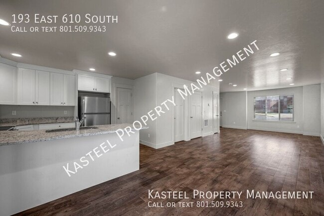 Building Photo - 193 610 S