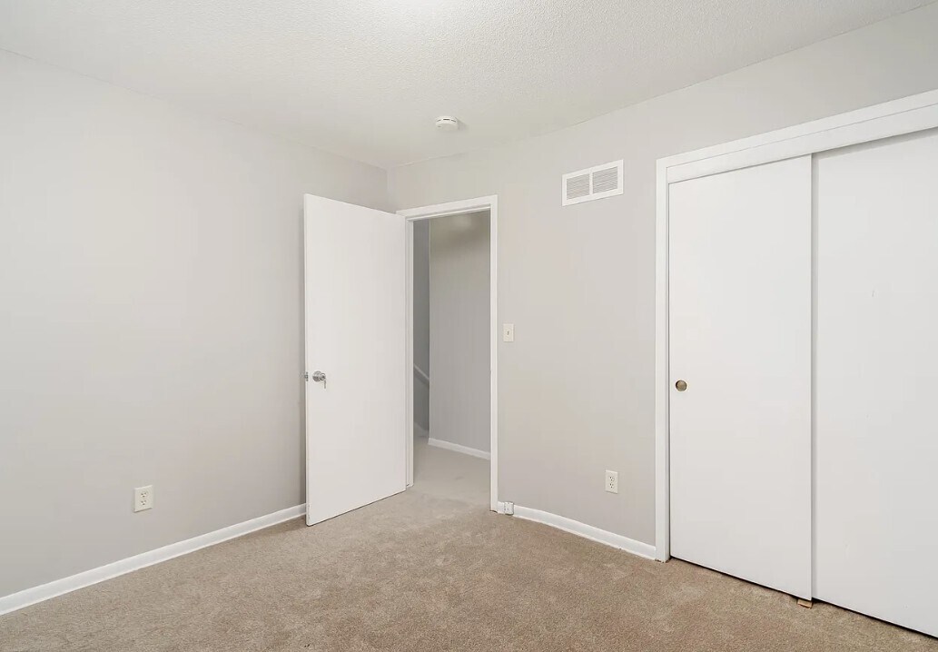 Building Photo - 2625 63rd St
