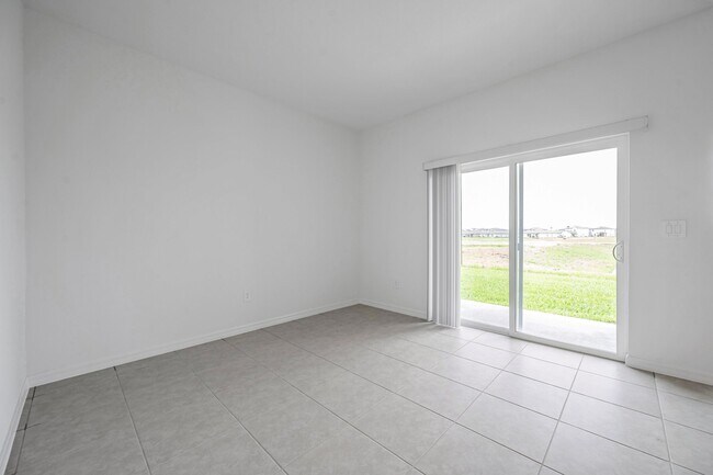 Building Photo - 9328 Bonita Mar Dr