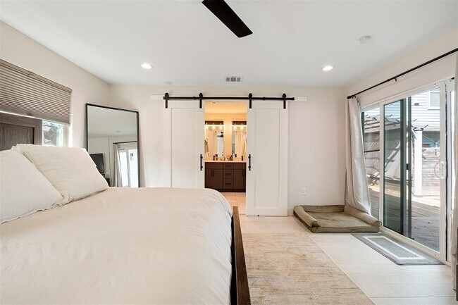 Building Photo - 5000 Lansing Dr