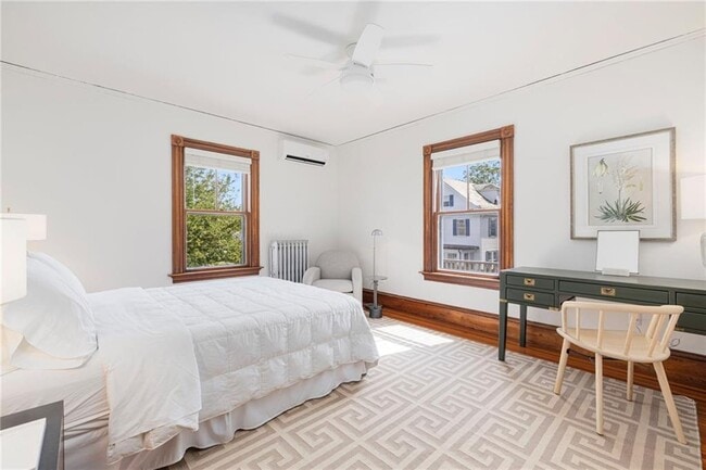 Building Photo - 14 Greenough Pl