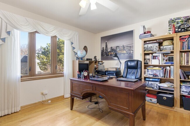 Building Photo - 912 Stonebridge Way