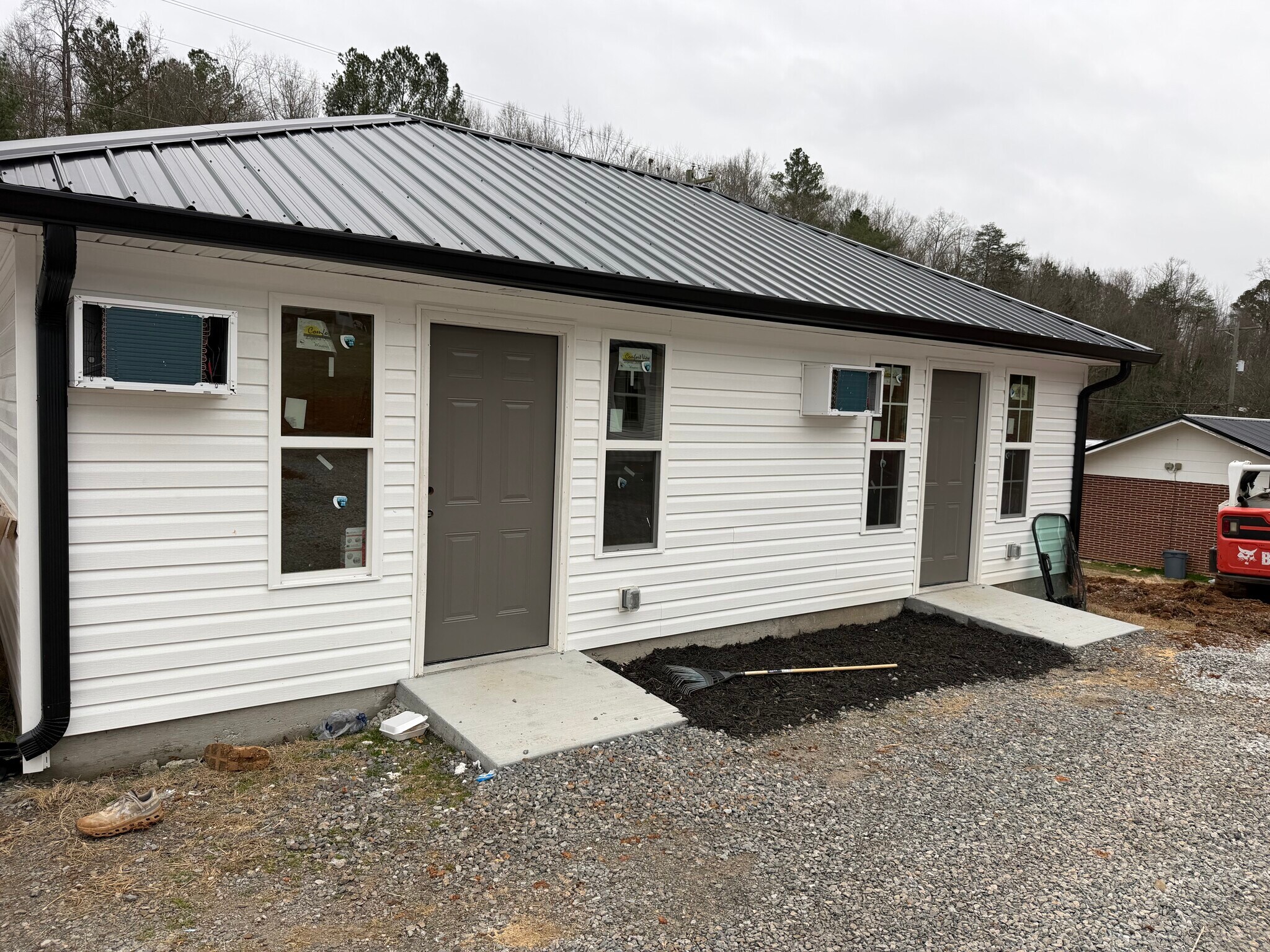 Building Photo - 1030 Bryan Dr