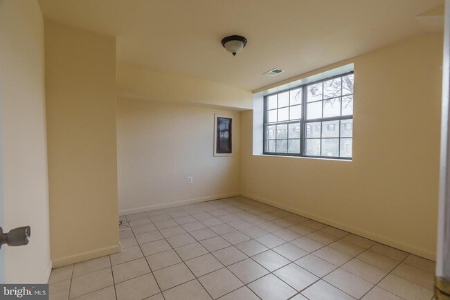 Building Photo - 12 Casey Ct