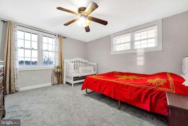 Building Photo - 945 Fariston Dr