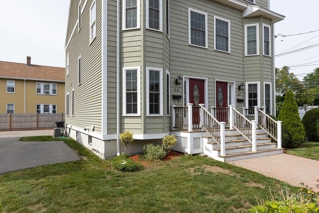 Building Photo - 58 Holton St