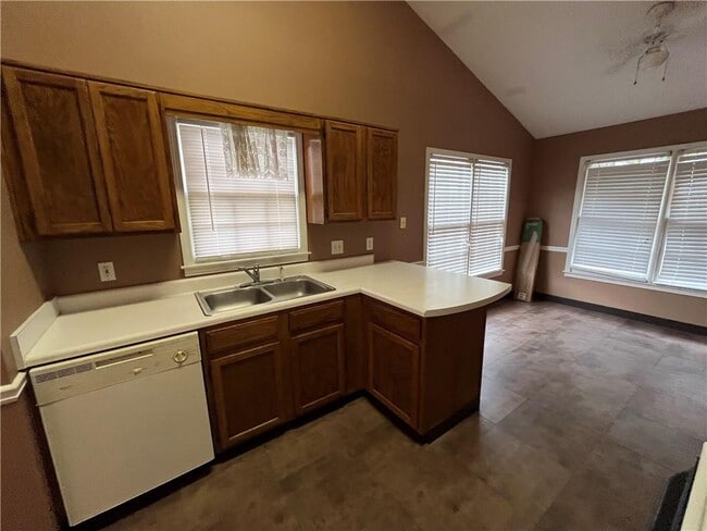 Building Photo - 4110 Sugar Mill Dr