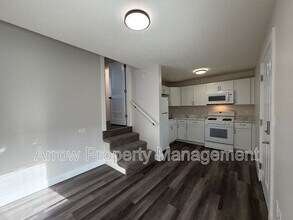 Building Photo - 877 N 26th St