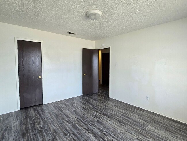 Building Photo - SECTION 8/HUD ACCEPTED - COMING SOON!!!