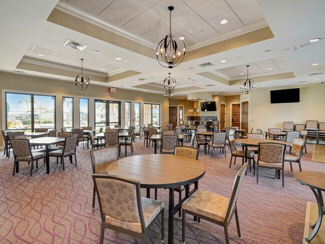 Building Photo - 845 SE Courances Dr