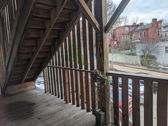 Building Photo - 254 37th St