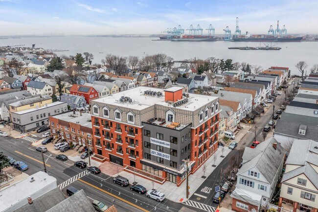 Building Photo - 345 AVENUE A Ave