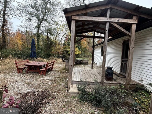 Building Photo - 82 Linvale Rd