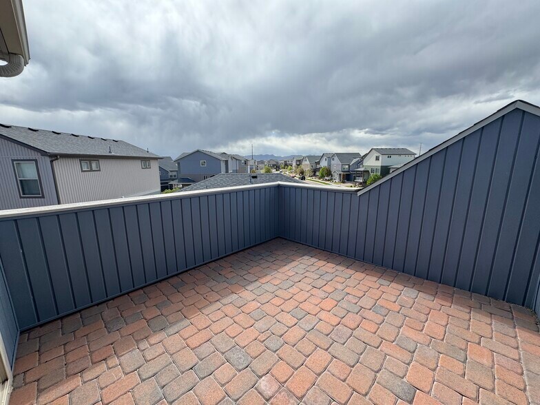 Building Photo - 6649 Shadow Star Dr