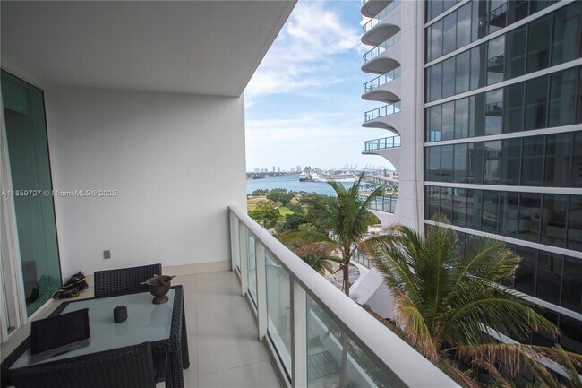 Building Photo - 1040 Biscayne Blvd