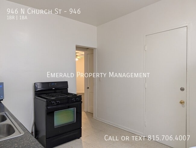 Building Photo - 946 N Church St