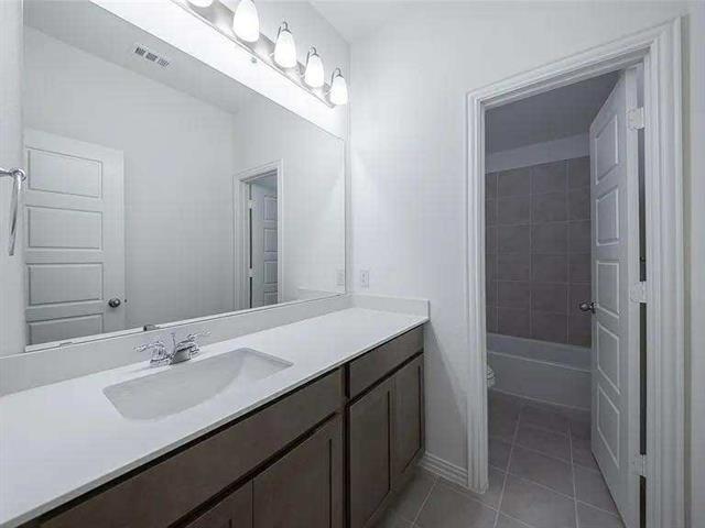 Building Photo - 104 Anson Dr