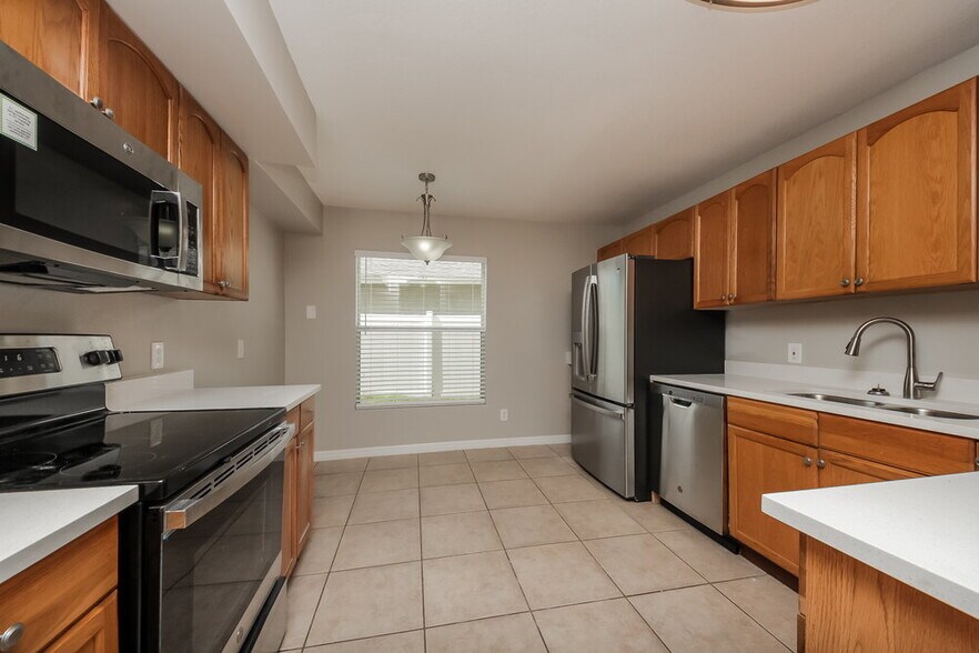 Building Photo - 520 Madrigal Ct