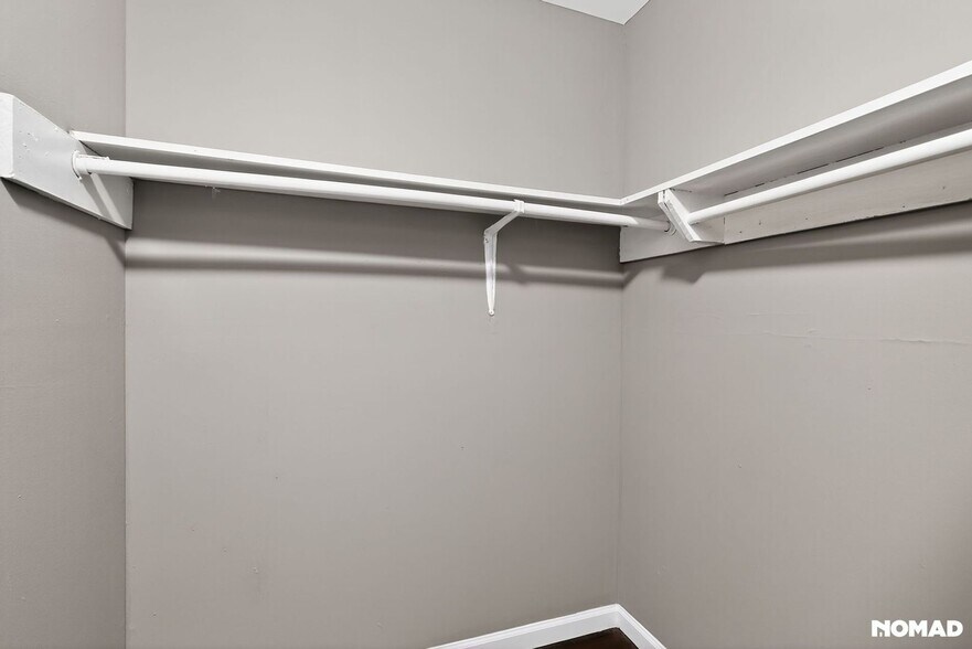 Building Photo - 1604 Westwood Ave SW