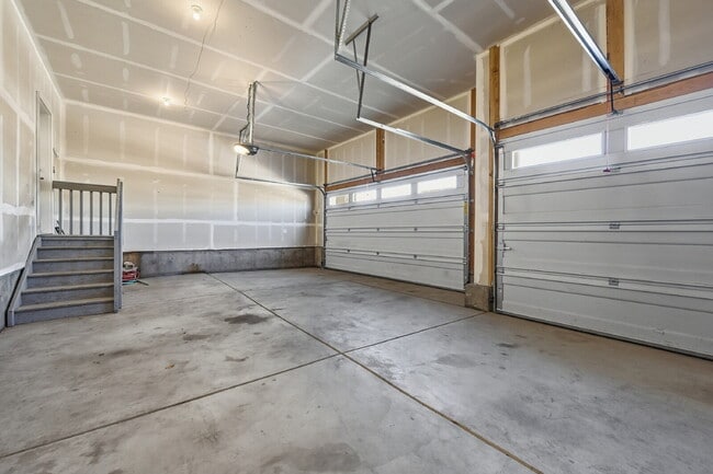 Building Photo - $3,140.95, $300 off the first month's rent, 3 Beds - 2 Bath, Single Family Home in Dacono with 3-...