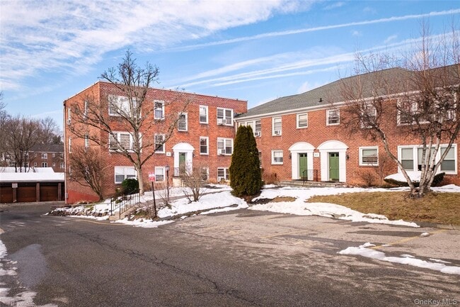 Building Photo - 95 N Broadway