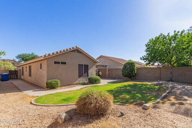 Building Photo - 1058 West Swan Drive
