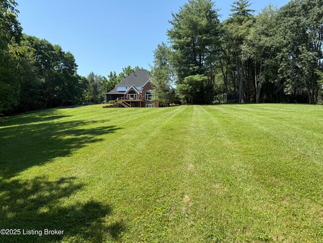 Building Photo - 10801 Little Pond Rd