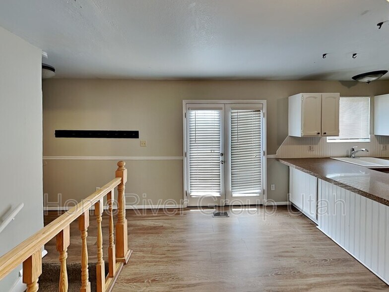 Building Photo - 5631 W 11030 N