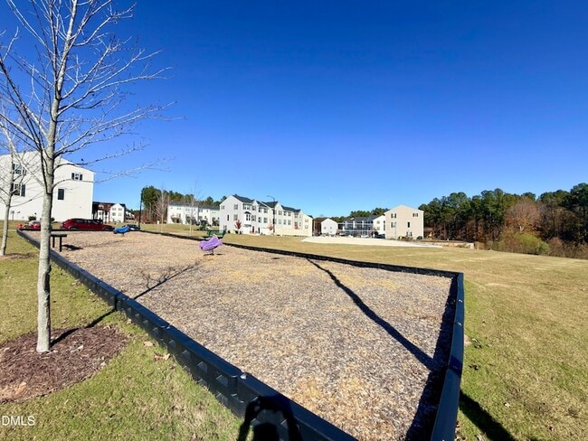 Building Photo - 1110 Romeria Dr