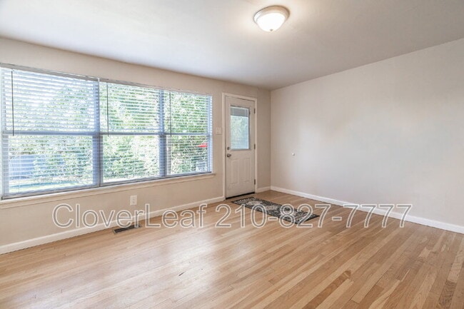 Building Photo - 210 Harwood Dr