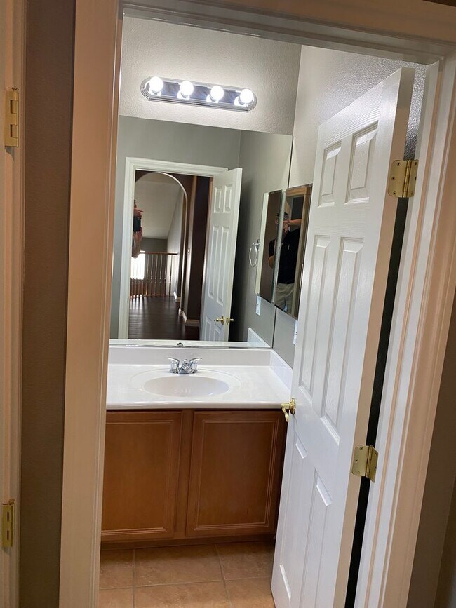 Building Photo - Pool!!! Spa!!! Summerlin!!! Gated!!! Park!! Mature lush landscape in back yard!! Synthetic Grass!...