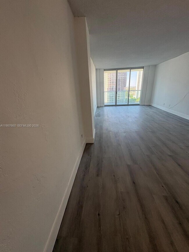 Building Photo - 19390 Collins Ave